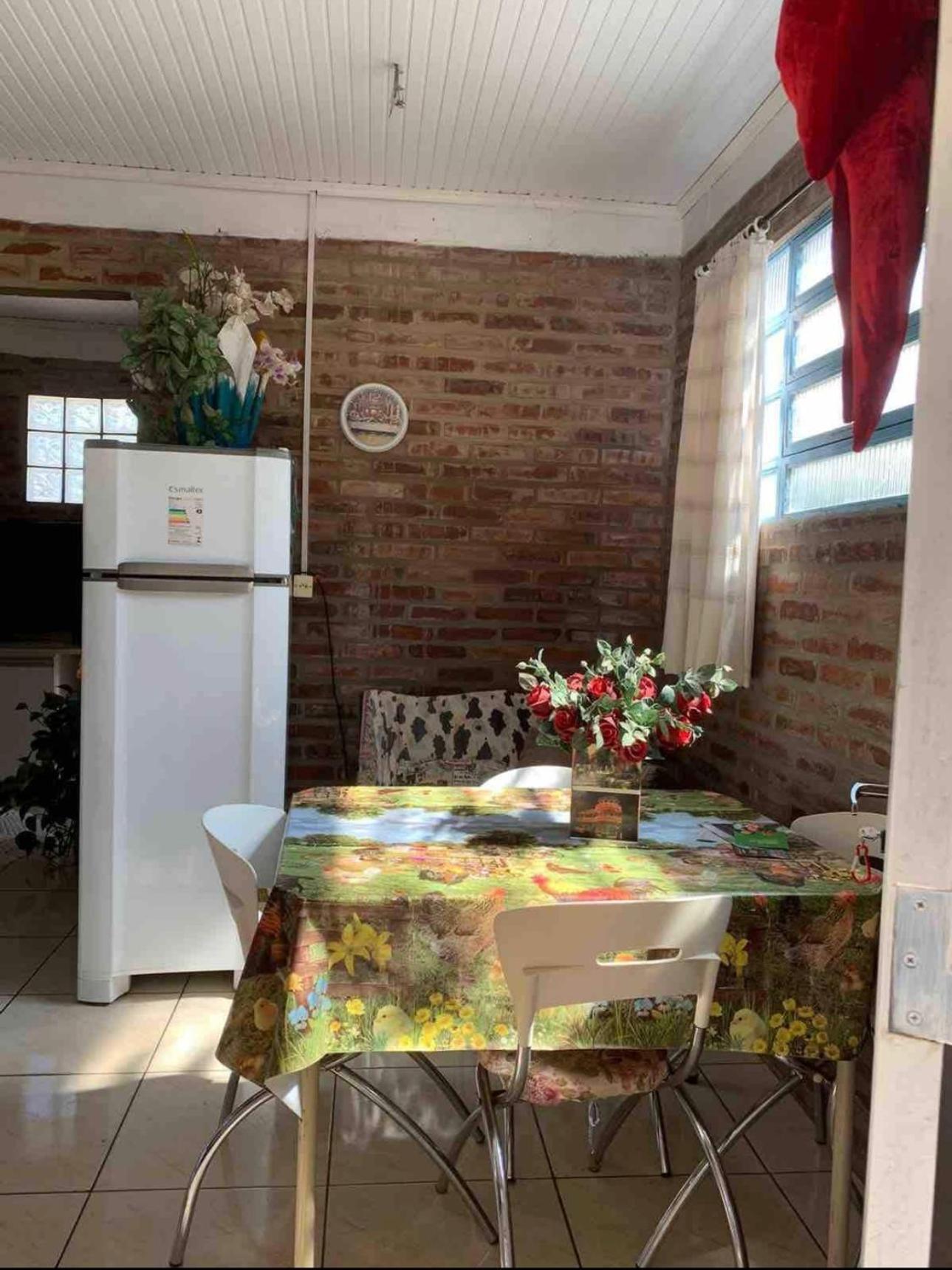 Hospedagem Da Dona Carla Canela Exterior foto